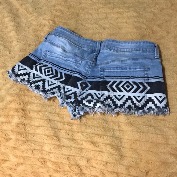 jean shorts - Picture 2 of 3